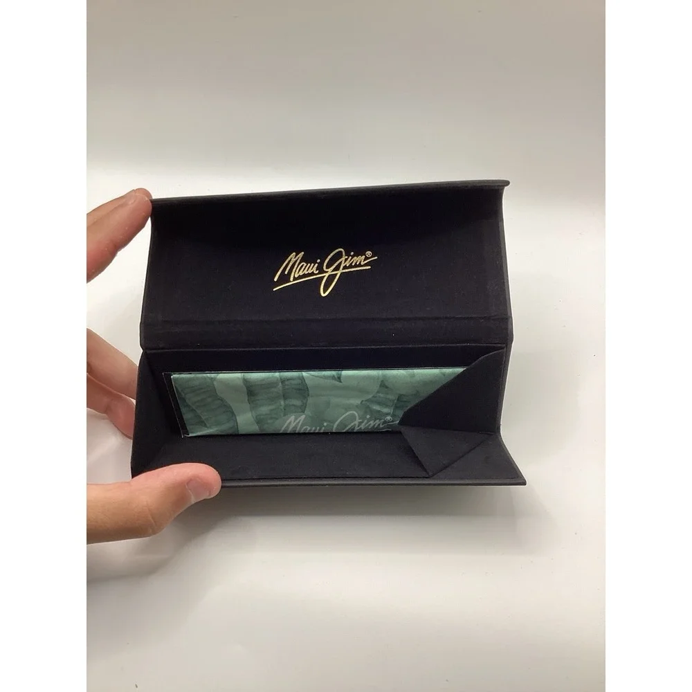 Maui Jim Small Magnetic Black Tri-Fold Sunglasses Case with New Cleaning Cloth